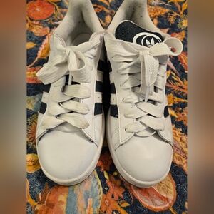 Adidas Low Top Sneakers 9.5